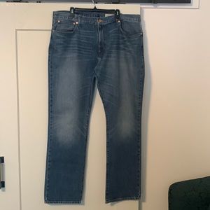 Size 42x34 Straight Fit Cremieux Jeans